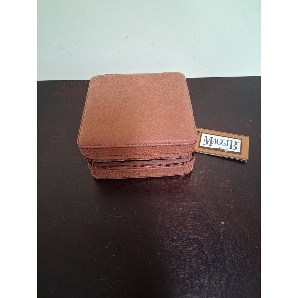 Maggi B Zippered Travel Jewelry Box Case New.